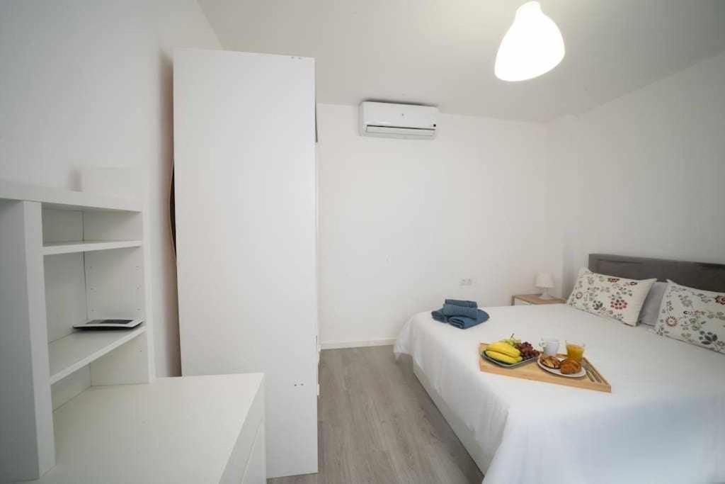 1 Room Atico Pedregalejo Málaga Exteriör bild